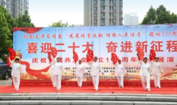 逃出林中村